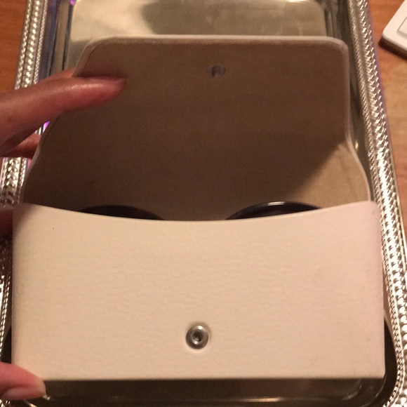 MICHAEL KORS SUNGLASSES - Picture 2 of 8